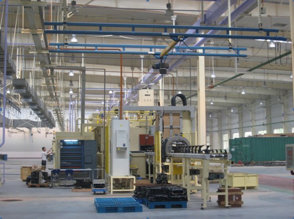 双畅环链电动葫芦在发动机制造行业的应用